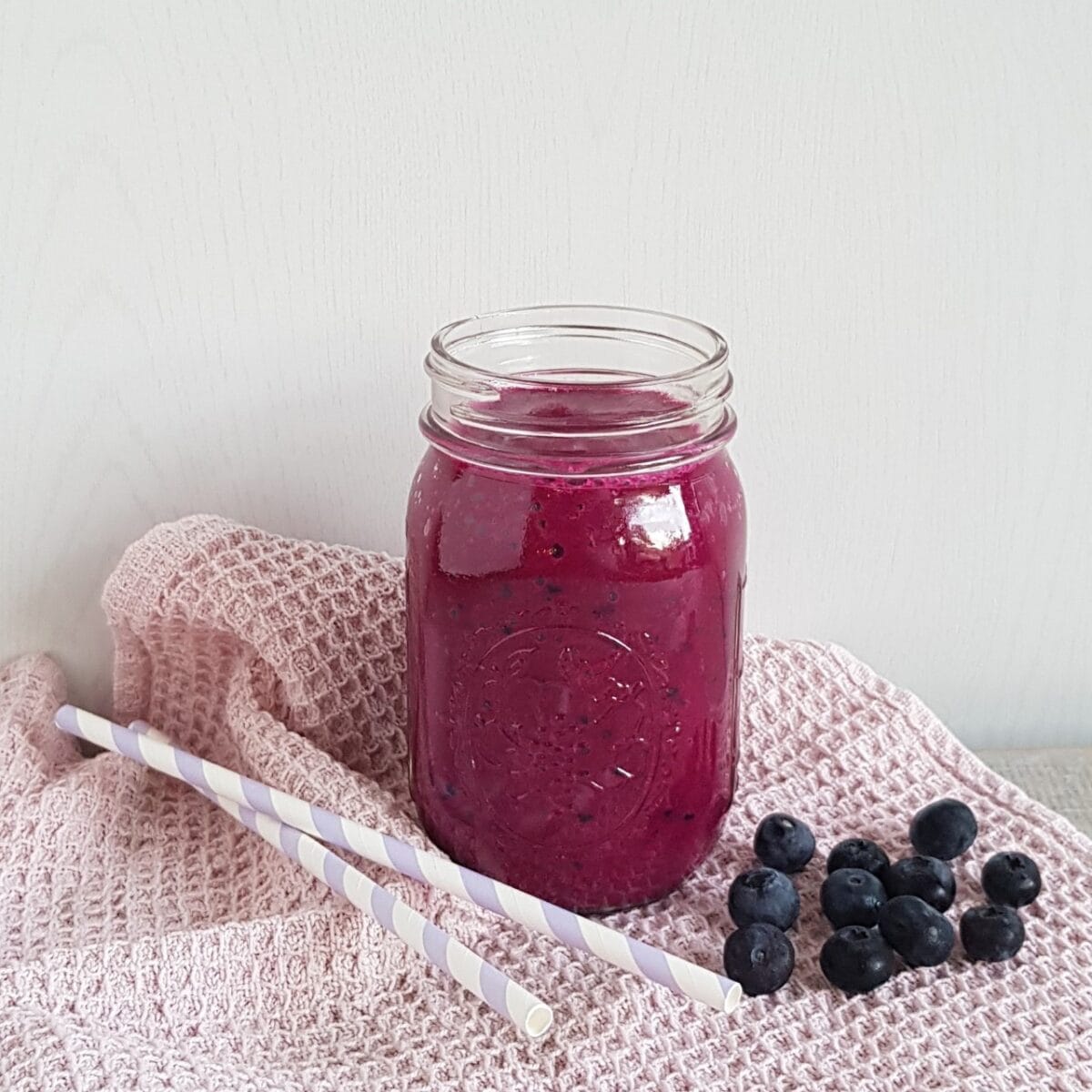 Smoothie met blauwe bessen en banaan