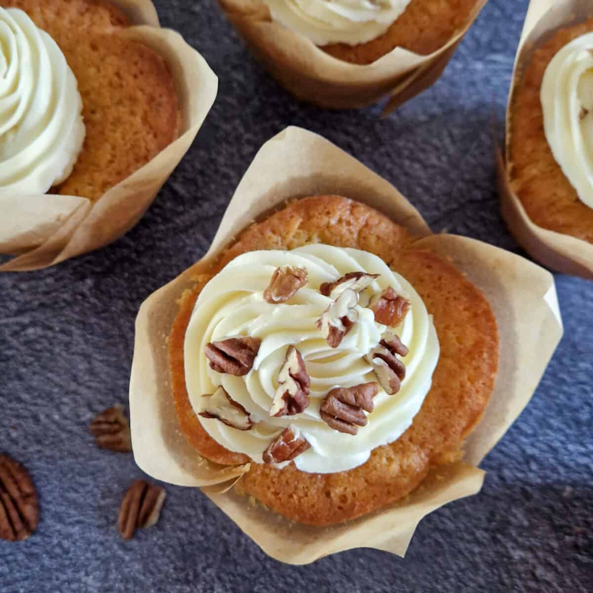 maple pecan cupcakes