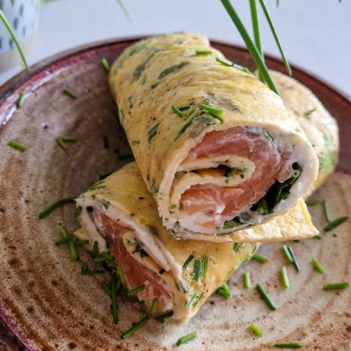 Koolhydraatarme lunch Omelet wrap met gerookte zalm